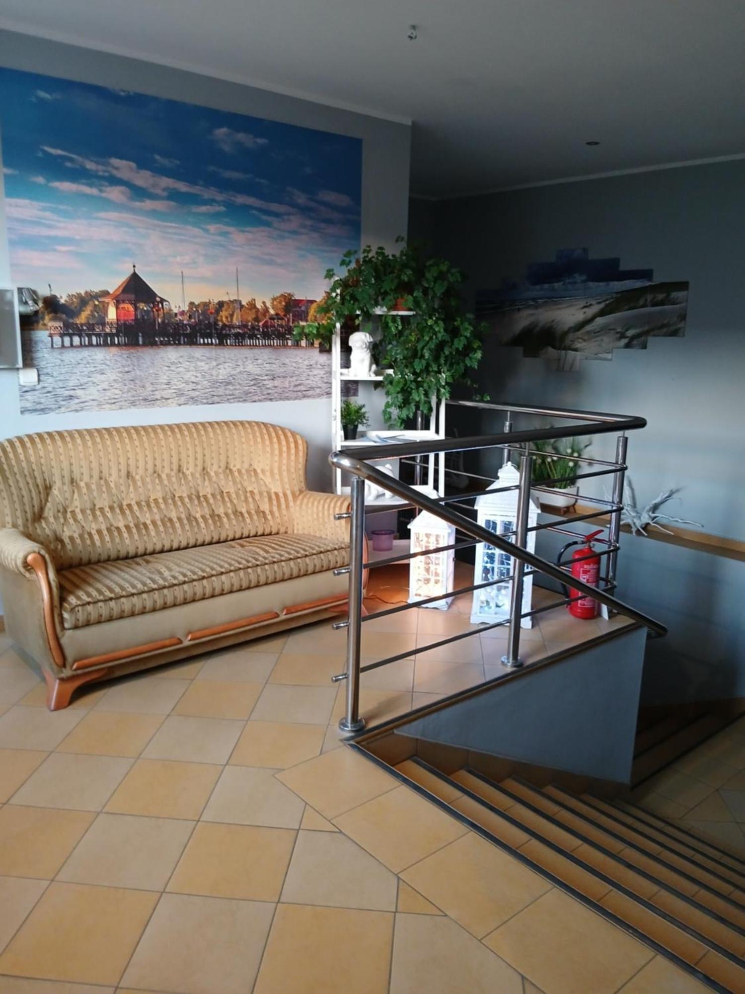 오스트로다 Dom Brama Mazur B&B 외부 사진