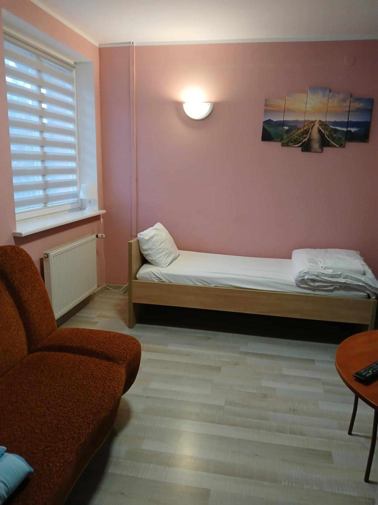 오스트로다 Dom Brama Mazur B&B 외부 사진