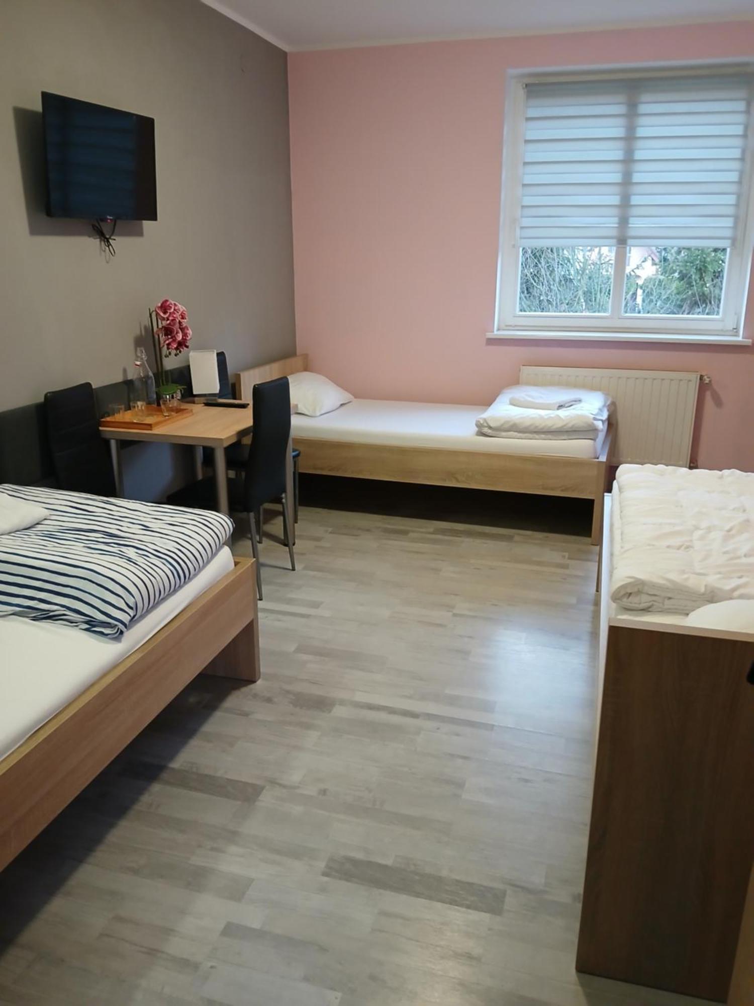 오스트로다 Dom Brama Mazur B&B 외부 사진
