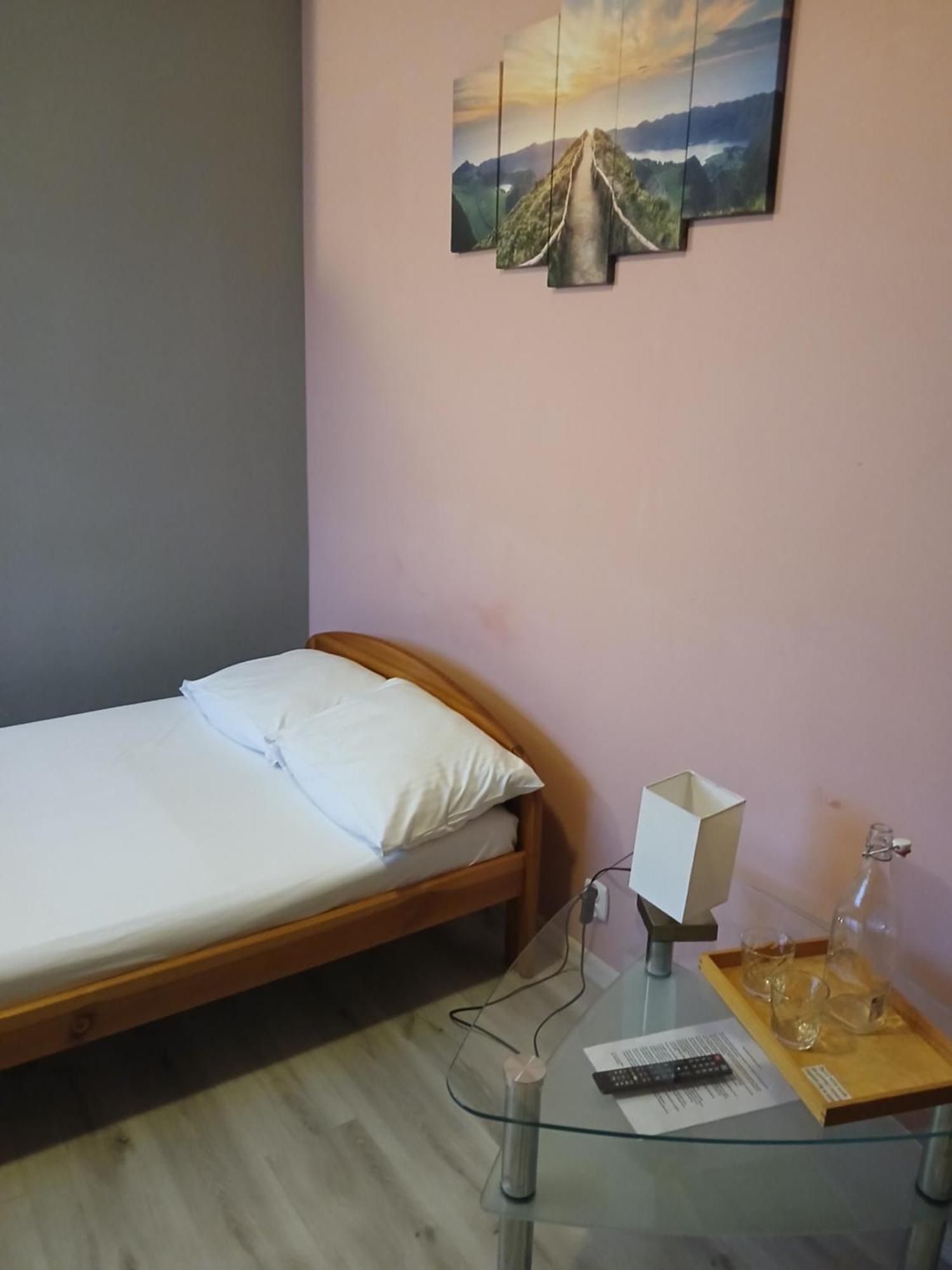 오스트로다 Dom Brama Mazur B&B 외부 사진